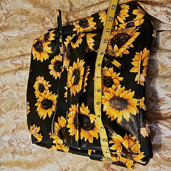 Sunflower Mini Backpack with Shoulder strap - Picture 7 of 9